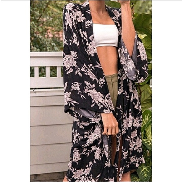 Spiritual Gangster Tropical Floral Print Black Tie Waist Kimono Wrap Cardigan - Picture 7 of 12